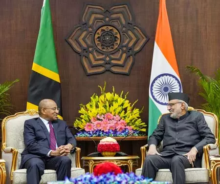 उपराष्ट्रपति से मिले राष्ट्रपति म्वियनी, भारत-जंजीबार साझेदारी को मजबूत करने पर हुई बात उपराष्ट्रपति से मिले राष्ट्रपति म्वियनी, भारत-जंजीबार साझेदारी को मजबूत करने पर हुई बात