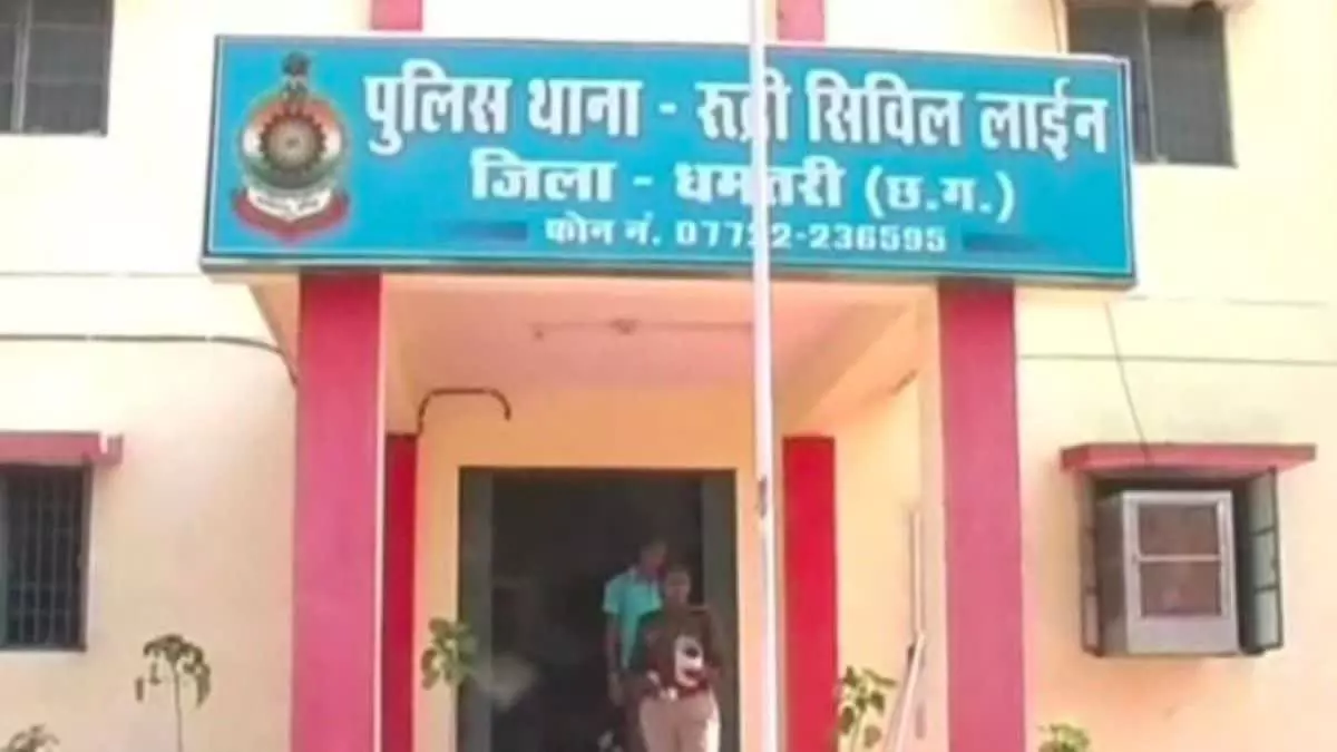महिला का एक ही सहारा था बेटा, फंदे पर झूला महिला का एक ही सहारा था बेटा, फंदे पर झूला