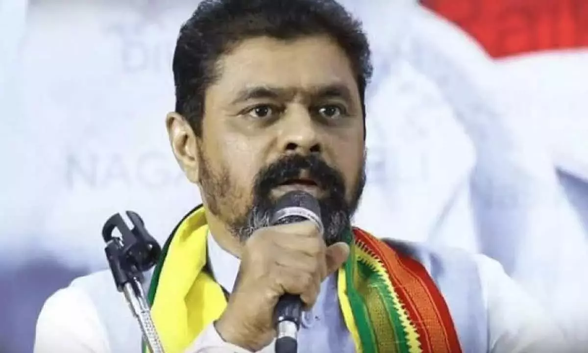 Andhra: अनकापल्ली से काशी और अयोध्या स्पेशल ट्रेन को दिखाई हरी झंडी Andhra: अनकापल्ली से काशी और अयोध्या स्पेशल ट्रेन को दिखाई हरी झंडी