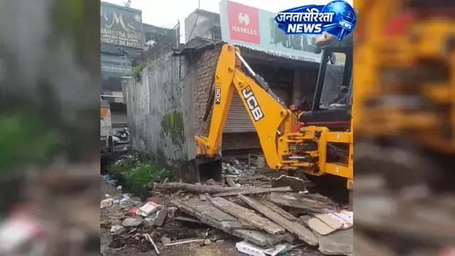 J&K में अतिक्रमण के खिलाफ अभियान तेज, सुंदरबनी में हटाए गए अवैध निर्माण J&K में अतिक्रमण के खिलाफ अभियान तेज, सुंदरबनी में हटाए गए अवैध निर्माण