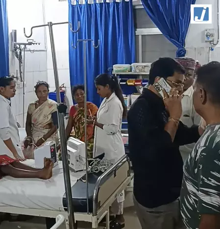 श्राद्ध कार्यक्रम के दौरान वज्रपात; बच्ची समेत दो की मौत, पांच घायल श्राद्ध कार्यक्रम के दौरान वज्रपात; बच्ची समेत दो की मौत, पांच घायल