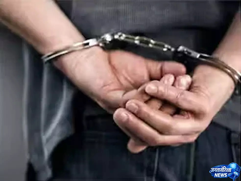 Greater नोएडा पुलिस की कार्रवाई, मारपीट मामले में छह वांछित दबोचे Greater नोएडा पुलिस की कार्रवाई, मारपीट मामले में छह वांछित दबोचे