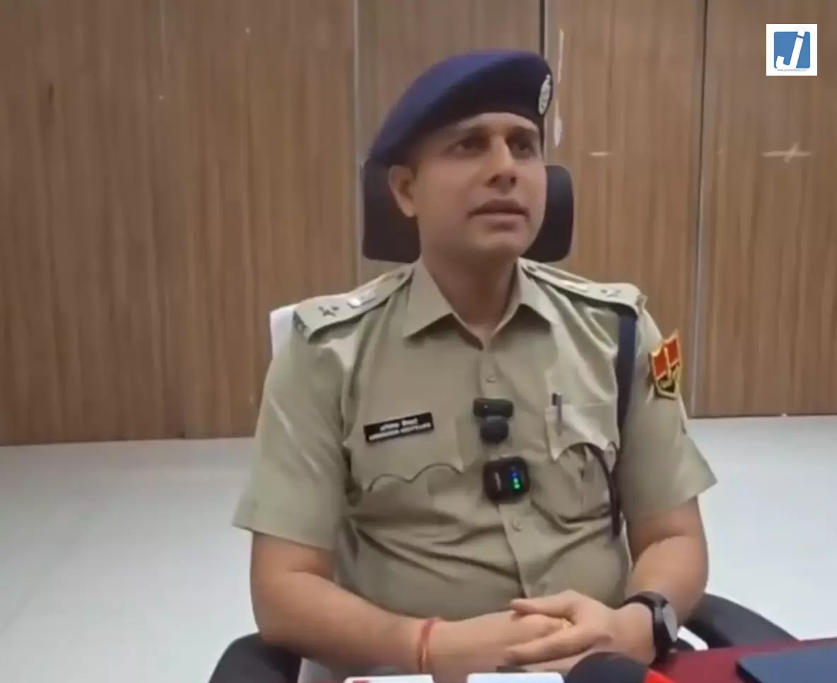 LDC भर्ती परीक्षा मामले में पुलिस पर लगे आरोपों पर SP का जवाब, बोले- LDC भर्ती परीक्षा मामले में पुलिस पर लगे आरोपों पर SP का जवाब, बोले-