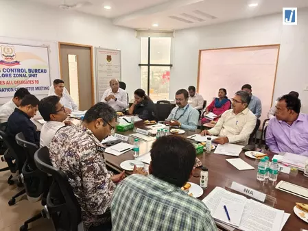 ड्रग तस्करी पर शिकंजा कसने की तैयारी, एनसीबी ने कर्नाटक में एजेंसियों के साथ बनाई संयुक्त रणनीति ड्रग तस्करी पर शिकंजा कसने की तैयारी, एनसीबी ने कर्नाटक में एजेंसियों के साथ बनाई संयुक्त रणनीति