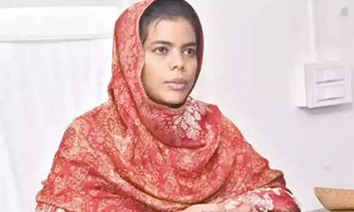 AP में लड़कियों ने ‘शाइनिंग स्टार्स-2026’ अवॉर्ड्स में 68% पुरस्कार जीते AP में लड़कियों ने ‘शाइनिंग स्टार्स-2026’ अवॉर्ड्स में 68% पुरस्कार जीते
