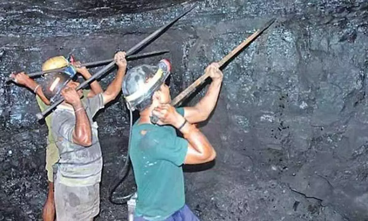 Telangana: तेलंगाना का अनमोल रत्न या सोने का अंडा देने वाली मुर्गी? Telangana: तेलंगाना का अनमोल रत्न या सोने का अंडा देने वाली मुर्गी?