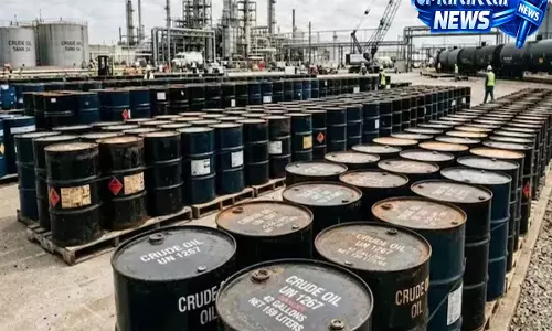 Crude Oil Price Surge: तेल बाजार में हलचल, महंगे ईंधन का खतरा फिर बढ़ा Crude Oil Price Surge: तेल बाजार में हलचल, महंगे ईंधन का खतरा फिर बढ़ा