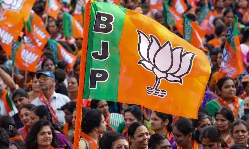 कांग्रेस को खैरागढ़ क्षेत्र में झटका, 10 कार्यकर्ता बीजेपी में शामिल हुए