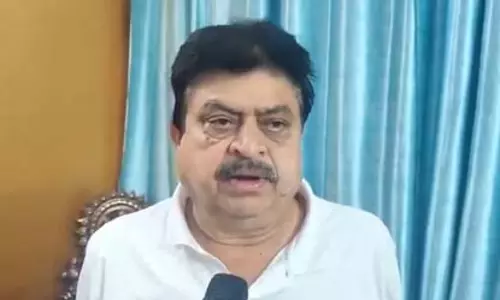 वंदे मातरम विधेयक के विरोध पर बोले एन. रामचंद्र राव, कहा- राष्ट्रगीत का विरोध करना दुर्भाग्यपूर्ण वंदे मातरम विधेयक के विरोध पर बोले एन. रामचंद्र राव, कहा- राष्ट्रगीत का विरोध करना दुर्भाग्यपूर्ण