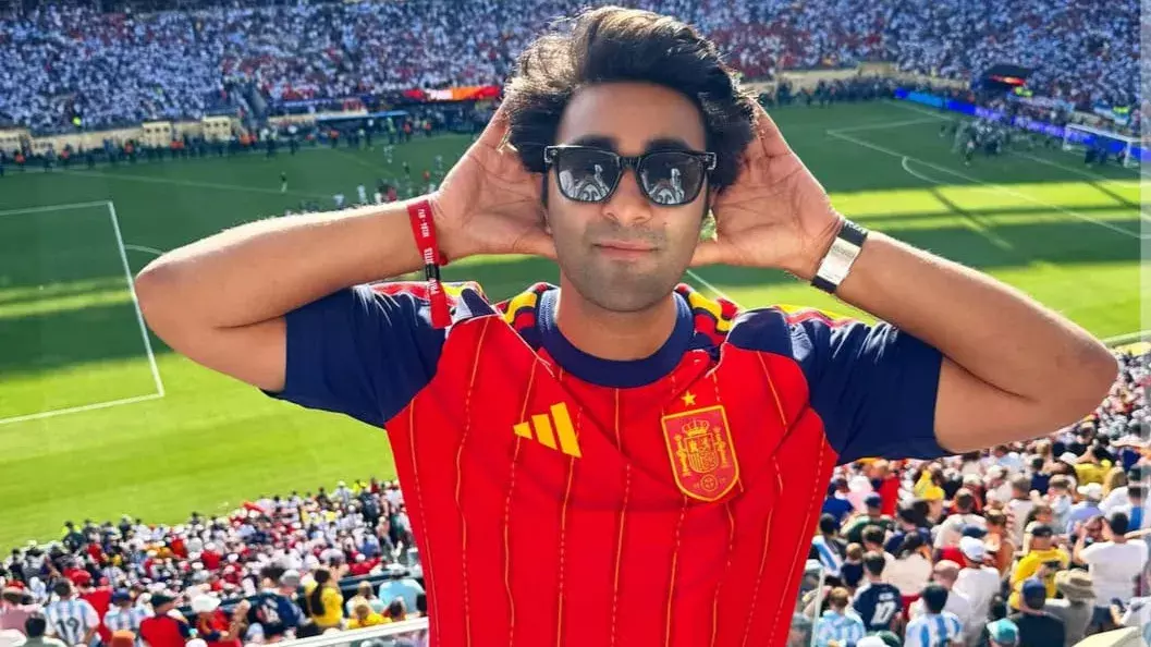 FIFA वर्ल्ड कप का जश्न: एक्टर आदर जैन ने रोनाल्डो को बताया असली GOAT FIFA वर्ल्ड कप का जश्न: एक्टर आदर जैन ने रोनाल्डो को बताया असली GOAT