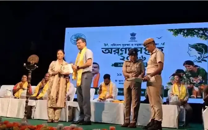 Siliguri: अरण्य सप्ताह पर पौधरोपण और जागरूकता कार्यक्रम आयोजित Siliguri: अरण्य सप्ताह पर पौधरोपण और जागरूकता कार्यक्रम आयोजित