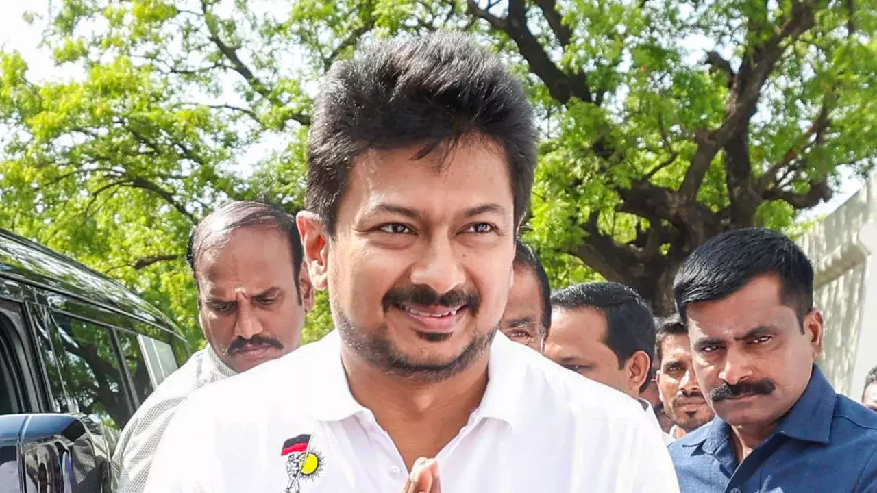 DMK युवा इकाई का सफर: 47वें साल में प्रवेश पर उदयनिधि ने दिया नया लक्ष्य DMK युवा इकाई का सफर: 47वें साल में प्रवेश पर उदयनिधि ने दिया नया लक्ष्य