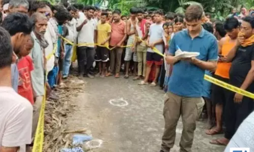 स्कूल जा रही 12वीं की छात्रा की गोली मारकर हत्या, SIT गठित स्कूल जा रही 12वीं की छात्रा की गोली मारकर हत्या, SIT गठित