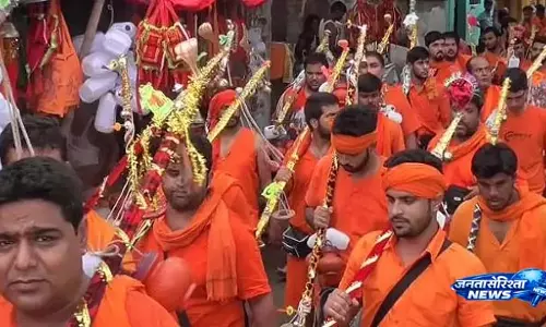 सावन का पहला सोमवार: Odisha भर में शिव मंदिरों में हज़ारों लोगों ने किया जलाभिषेक सावन का पहला सोमवार: Odisha भर में शिव मंदिरों में हज़ारों लोगों ने किया जलाभिषेक