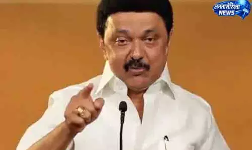 डीएमके प्रमुख एमके स्टालिन लंदन दौरे के बाद Chennai लौटे डीएमके प्रमुख एमके स्टालिन लंदन दौरे के बाद Chennai लौटे