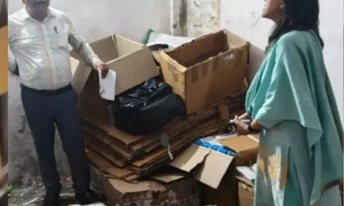 Rajasthan से यूपी तक फैला नकली दवाओं का कारोबार, 24 लाख की दवाएं सील Rajasthan से यूपी तक फैला नकली दवाओं का कारोबार, 24 लाख की दवाएं सील