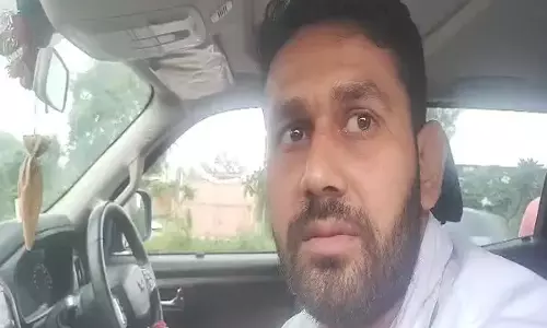 Meerut में स्वागत के बाद भिड़े लोग, जमकर हुई मारपीट Meerut में स्वागत के बाद भिड़े लोग, जमकर हुई मारपीट