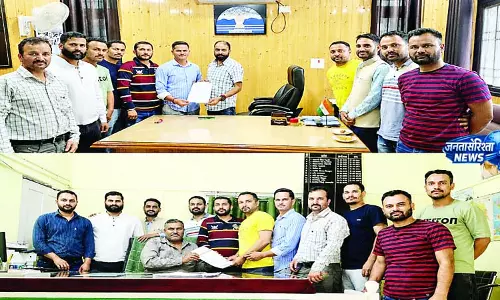 डिजिटल सेवाओं में अड़चन, संचालक परेशान डिजिटल सेवाओं में अड़चन, संचालक परेशान