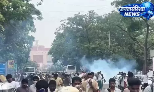 CJP संसद मार्च लाइव: प्रदर्शनकारियों और पुलिस में टकराव, हालात तनावपूर्ण CJP संसद मार्च लाइव: प्रदर्शनकारियों और पुलिस में टकराव, हालात तनावपूर्ण