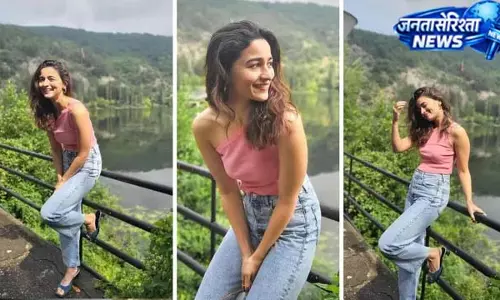 आलिया से सीखें सिंपल लुक को स्टाइलिश बनाने के टिप्स आलिया से सीखें सिंपल लुक को स्टाइलिश बनाने के टिप्स