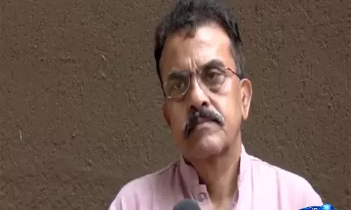 जंतर-मंतर प्रदर्शन पर Sanjay Nirupam का हमला जंतर-मंतर प्रदर्शन पर Sanjay Nirupam का हमला