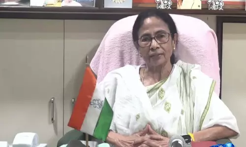 Mamata का दिल्ली पुलिस कार्रवाई पर हमला Mamata का दिल्ली पुलिस कार्रवाई पर हमला