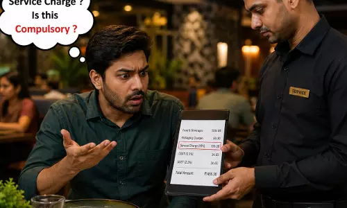 खाने के बिल में एक्स्ट्रा चार्ज से परेशान हैं? जानें सर्विस चार्ज पर पूरा नियम खाने के बिल में एक्स्ट्रा चार्ज से परेशान हैं? जानें सर्विस चार्ज पर पूरा नियम