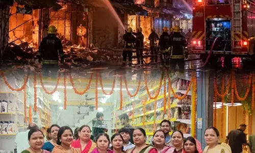 Fire incident के बाद व्यापारियों की वापसी, गोविंदपुरम बाजार फिर गुलजार Fire incident के बाद व्यापारियों की वापसी, गोविंदपुरम बाजार फिर गुलजार