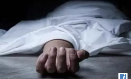 पति ने पत्नी और बेटे पर हमला करने के बाद किया आत्महत्या का प्रयास पति ने पत्नी और बेटे पर हमला करने के बाद किया आत्महत्या का प्रयास