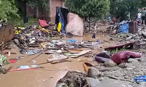 Heavy rains बनी आफत, पुंछ में लैंडस्लाइड से मचा हड़कंप Heavy rains बनी आफत, पुंछ में लैंडस्लाइड से मचा हड़कंप