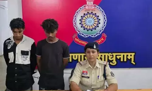 लूट की वारदात का खुलासा, नाबालिग समेत 3 आरोपी गिरफ्तार लूट की वारदात का खुलासा, नाबालिग समेत 3 आरोपी गिरफ्तार