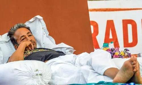Sonam Wangchuk की हालत स्थिर है, डॉक्टर लगातार निगरानी कर रहे Sonam Wangchuk की हालत स्थिर है, डॉक्टर लगातार निगरानी कर रहे