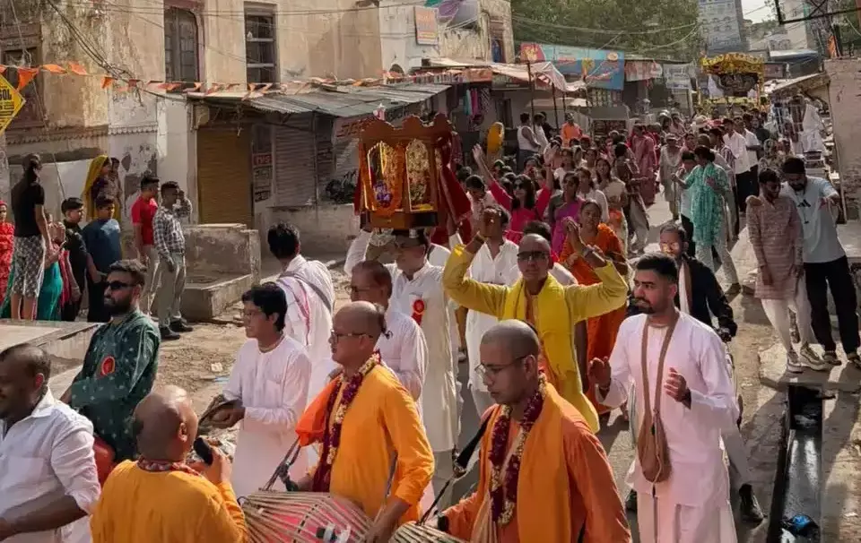 Bikaner: धूमधाम से निकली भगवान जगन्नाथ की रथयात्रा, भक्तों में उत्साह Bikaner: धूमधाम से निकली भगवान जगन्नाथ की रथयात्रा, भक्तों में उत्साह
