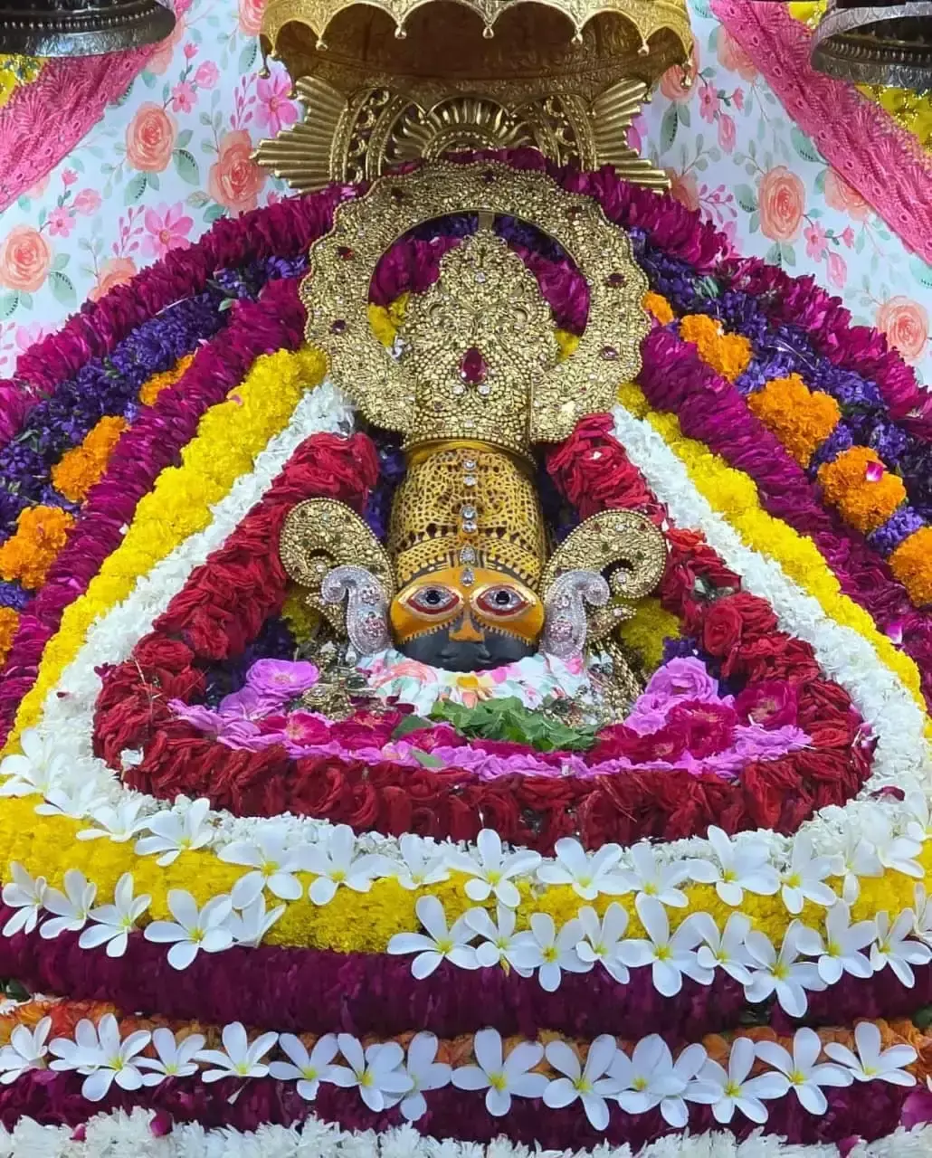 Jaipur: खाटूश्यामजी के दर्शनों पर अस्थायी रोक, मंदिर प्रशासन ने दी जानकारी Jaipur: खाटूश्यामजी के दर्शनों पर अस्थायी रोक, मंदिर प्रशासन ने दी जानकारी