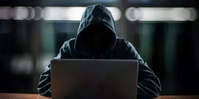कश्मीर स्पेशल क्राइम विंग ने साइबर ठगों के घरों पर मारे छापे, वृद्ध से ठग लिए थे 30 लाख रुपये
