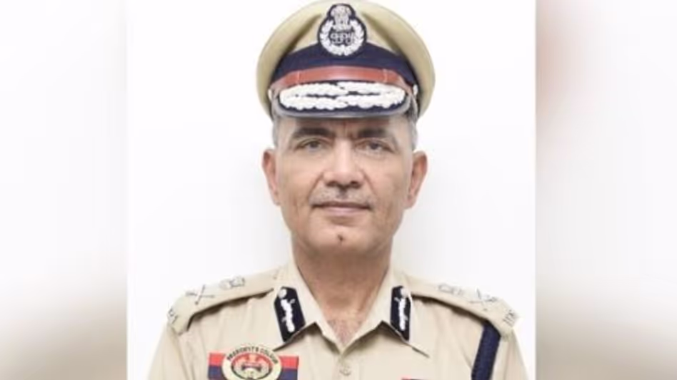 त्रिपुरा पुलिस मुख्यालय में DGP अनुराग धनखड़ का शव मिला, आत्महत्या की आशंका त्रिपुरा पुलिस मुख्यालय में DGP अनुराग धनखड़ का शव मिला, आत्महत्या की आशंका