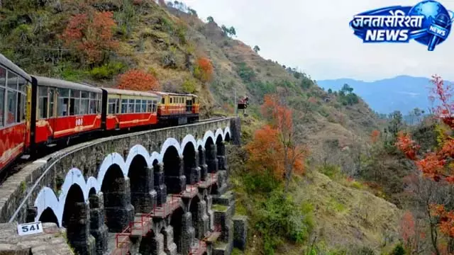 कालका-शिमला रेल सेवा बंद, जल्द बहाली की उम्मीद कालका-शिमला रेल सेवा बंद, जल्द बहाली की उम्मीद