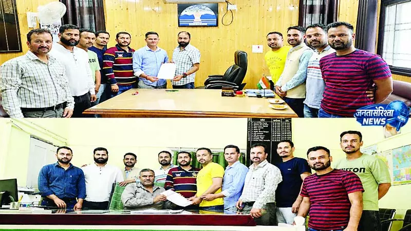 डिजिटल सेवाओं में अड़चन, संचालक परेशान डिजिटल सेवाओं में अड़चन, संचालक परेशान