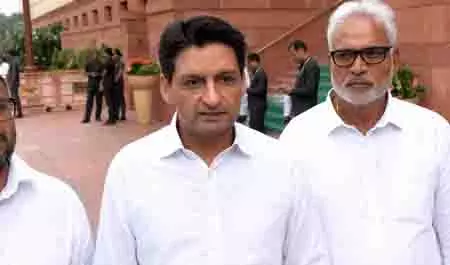 जंतर-मंतर प्रदर्शन को लेकर कांग्रेस का केंद्र सरकार पर हमला, धर्मेंद्र प्रधान के इस्तीफे की मांग जंतर-मंतर प्रदर्शन को लेकर कांग्रेस का केंद्र सरकार पर हमला, धर्मेंद्र प्रधान के इस्तीफे की मांग