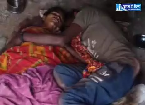 हत्या के बाद पति को हुआ पछतावा, पत्नी की लाश के पास रोते मिला हत्या के बाद पति को हुआ पछतावा, पत्नी की लाश के पास रोते मिला