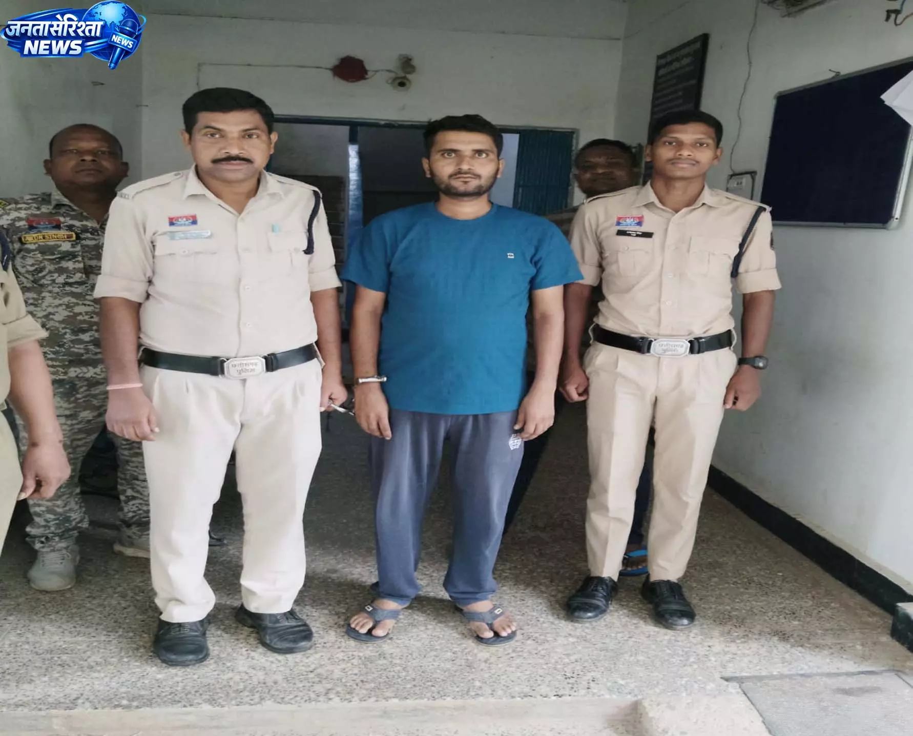 CG: KCC ऋण घोटाले का आरोपी कम्प्यूटर ऑपरेटर गिरफ्तार CG: KCC ऋण घोटाले का आरोपी कम्प्यूटर ऑपरेटर गिरफ्तार