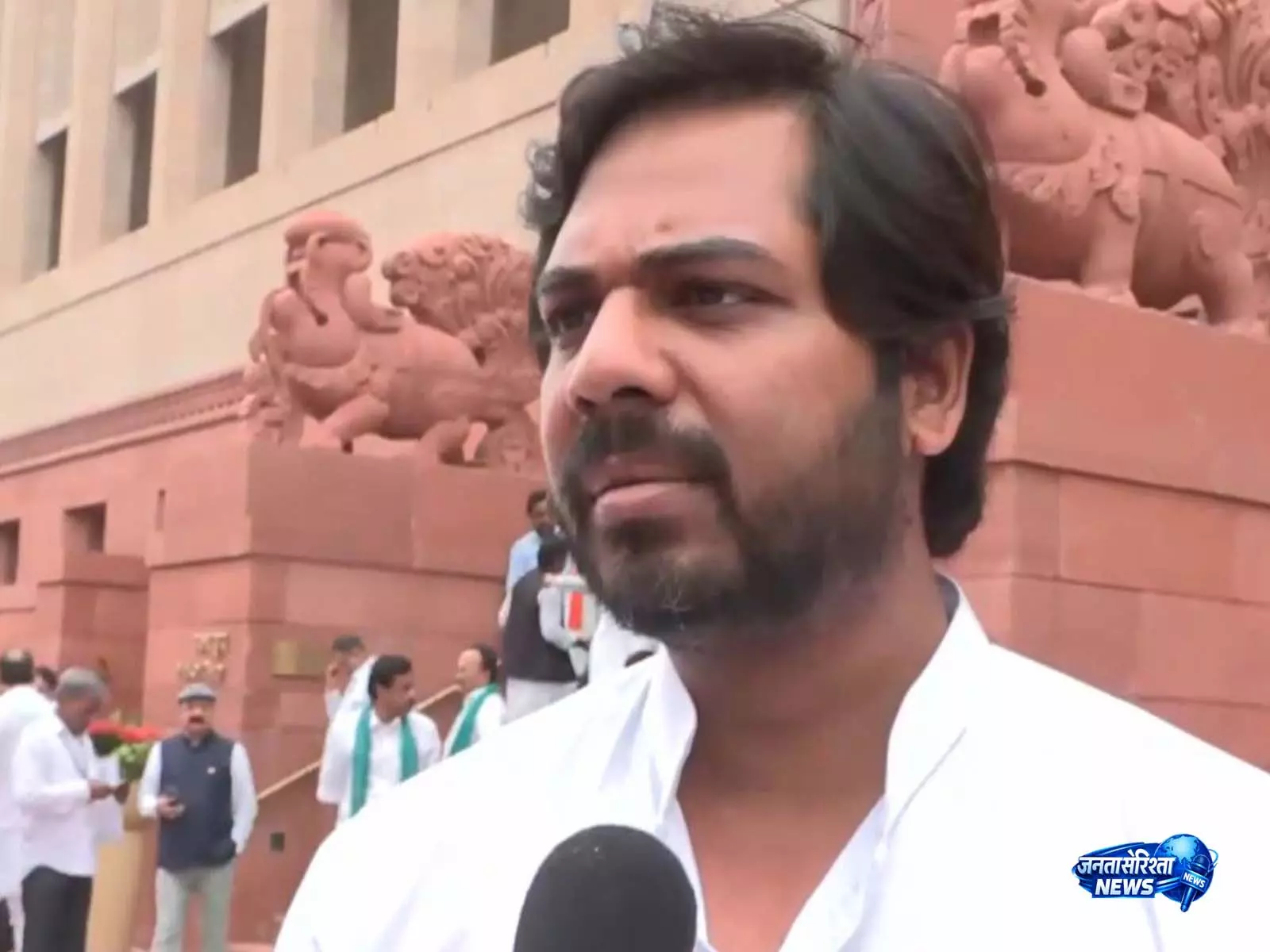NEET पेपर लीक पर कांग्रेस सांसद का प्रदर्शन समर्थन NEET पेपर लीक पर कांग्रेस सांसद का प्रदर्शन समर्थन