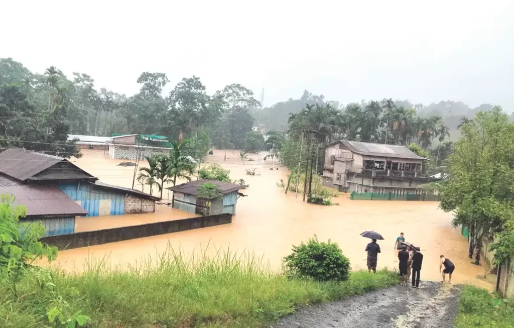 Nagaland में बारिश से जुड़ी आपदाओं ने भारी तबाही मचाई; 5 लोगों की मौत, 4 लापता Nagaland में बारिश से जुड़ी आपदाओं ने भारी तबाही मचाई; 5 लोगों की मौत, 4 लापता