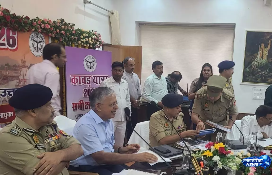 आस्था के साथ ट्रैफिक मैनेजमेंट, दो बड़े एक्सप्रेसवे पर कांवड़ यात्रियों की नो एंट्री आस्था के साथ ट्रैफिक मैनेजमेंट, दो बड़े एक्सप्रेसवे पर कांवड़ यात्रियों की नो एंट्री