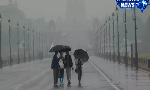 गर्मी से राहत! दिल्ली-एनसीआर में बारिश ने गिराया तापमान, IMD की चेतावनी जारी गर्मी से राहत! दिल्ली-एनसीआर में बारिश ने गिराया तापमान, IMD की चेतावनी जारी