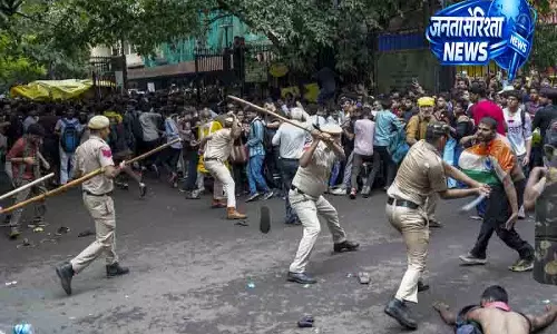 Delhi में सीजेपी मार्च के दौरान 118 पुलिसकर्मी और 60 प्रदर्शनकारी घायल Delhi में सीजेपी मार्च के दौरान 118 पुलिसकर्मी और 60 प्रदर्शनकारी घायल