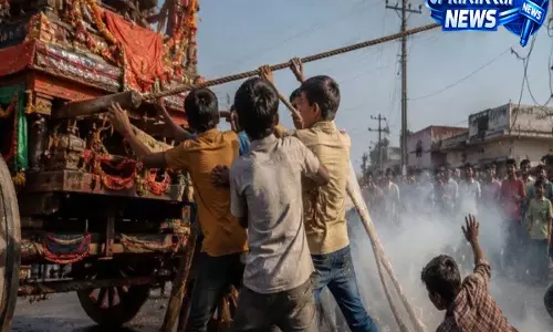 Jharkhand: हाईटेंशन तार की चपेट में आया भगवान जगन्नाथ का रथ, 2 छात्रों की मौत Jharkhand: हाईटेंशन तार की चपेट में आया भगवान जगन्नाथ का रथ, 2 छात्रों की मौत