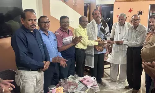 रिटायर्ड अधिकारी ने अपने पैतृक निवास को दिया दान रिटायर्ड अधिकारी ने अपने पैतृक निवास को दिया दान
