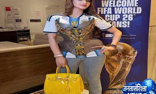 अर्जेंटीना की जर्सी के साथ उर्वशी रौतेला का अनोखा अंदाज, सोशल मीडिया पर छाया लुक अर्जेंटीना की जर्सी के साथ उर्वशी रौतेला का अनोखा अंदाज, सोशल मीडिया पर छाया लुक