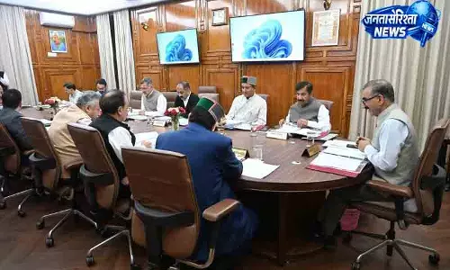 Himachal कैबिनेट ने युवाओं के लिए 5,000 नौकरियों को मंज़ूरी दी Himachal कैबिनेट ने युवाओं के लिए 5,000 नौकरियों को मंज़ूरी दी
